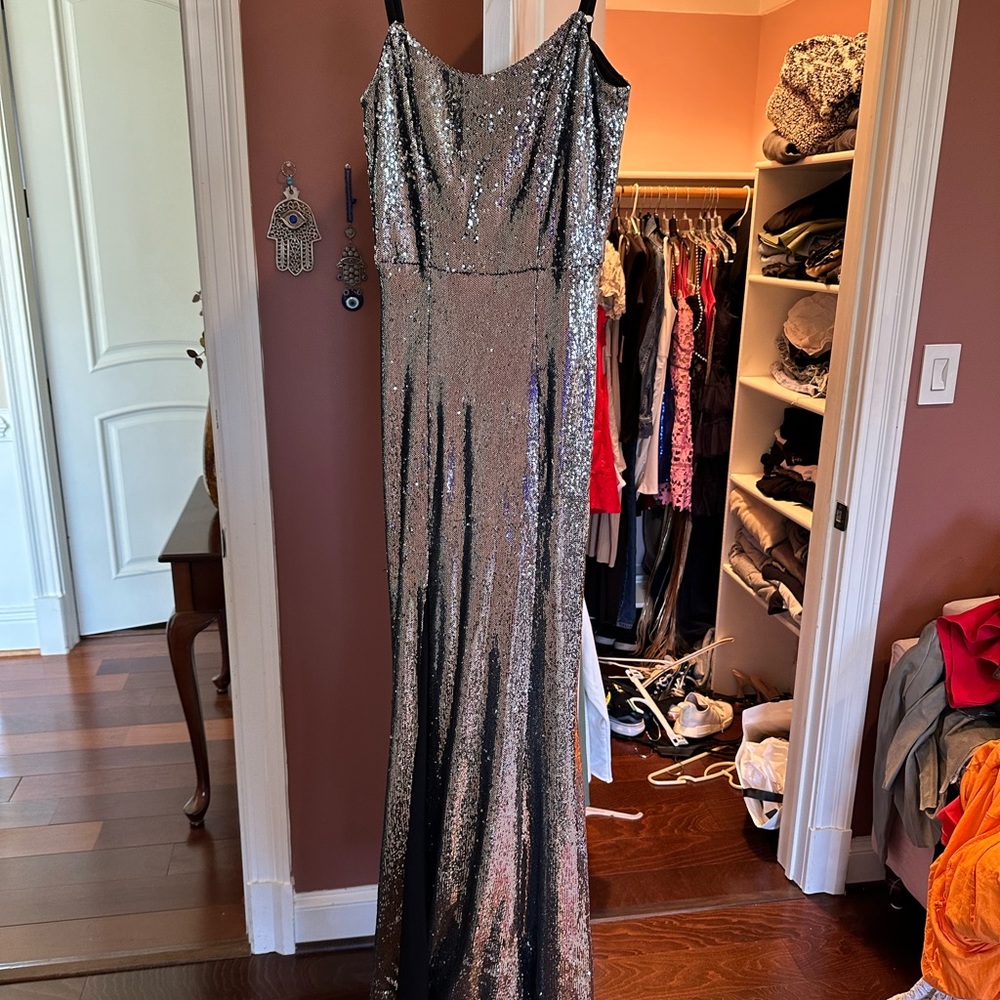 Sparkly/ sequined metallic gown